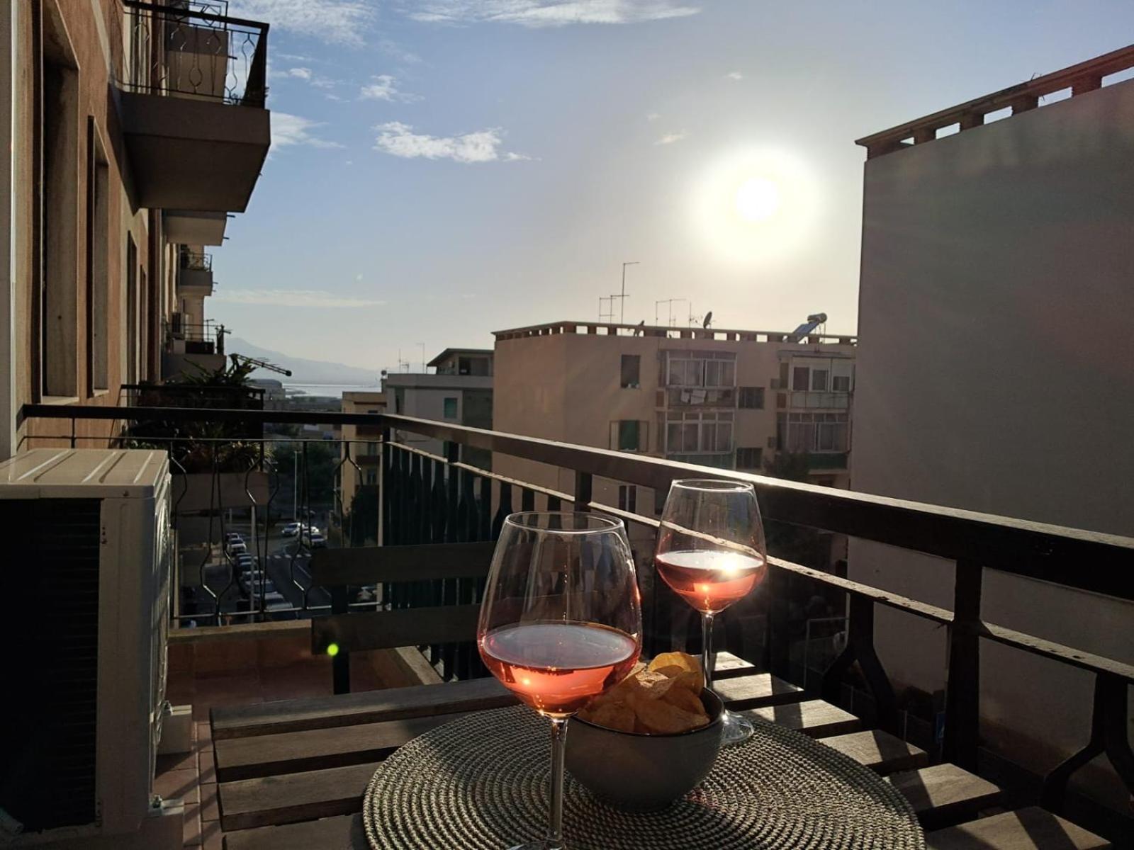 Giomari House Apartment Cagliari Bagian luar foto
