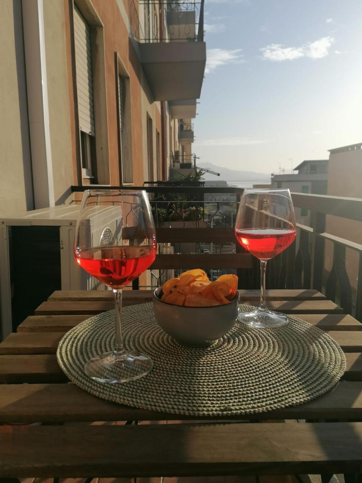 Giomari House Apartment Cagliari Bagian luar foto