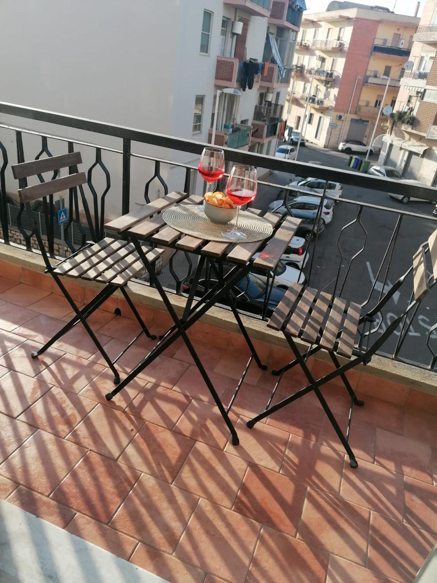 Giomari House Apartment Cagliari Bagian luar foto