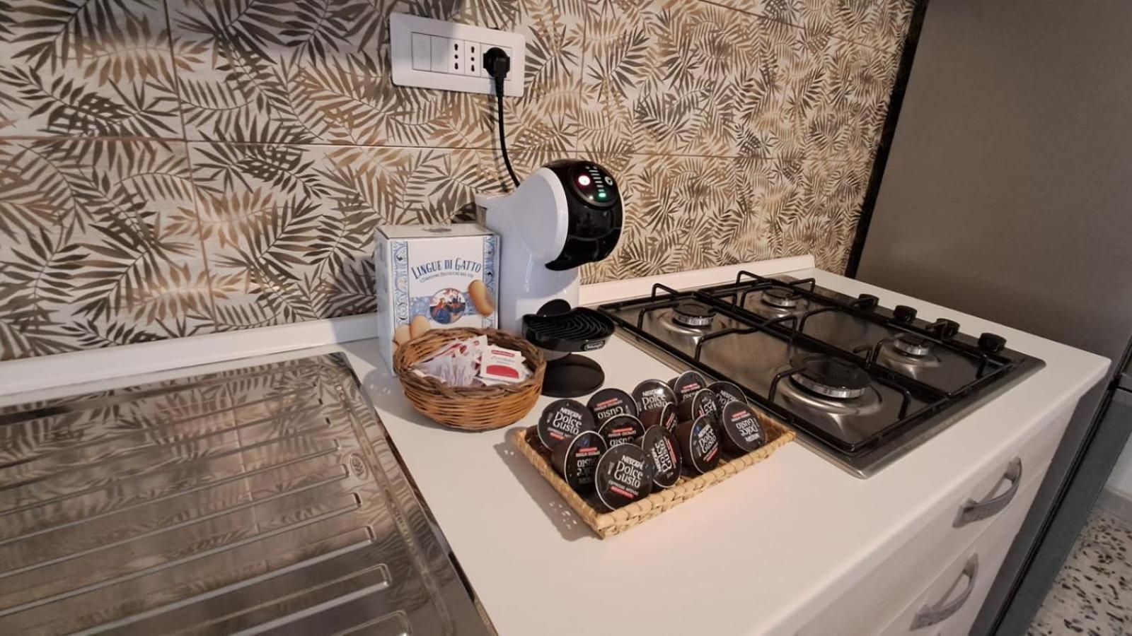 Giomari House Apartment Cagliari Bagian luar foto